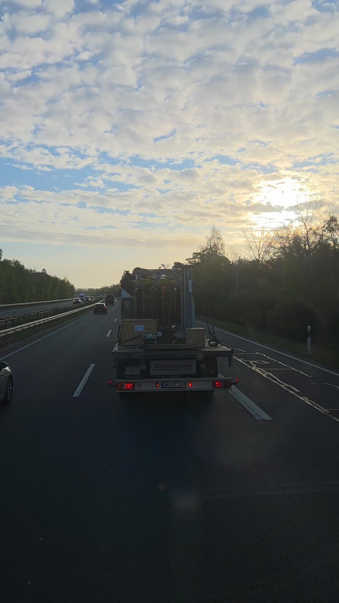 @Trucker Schildmaid Carina