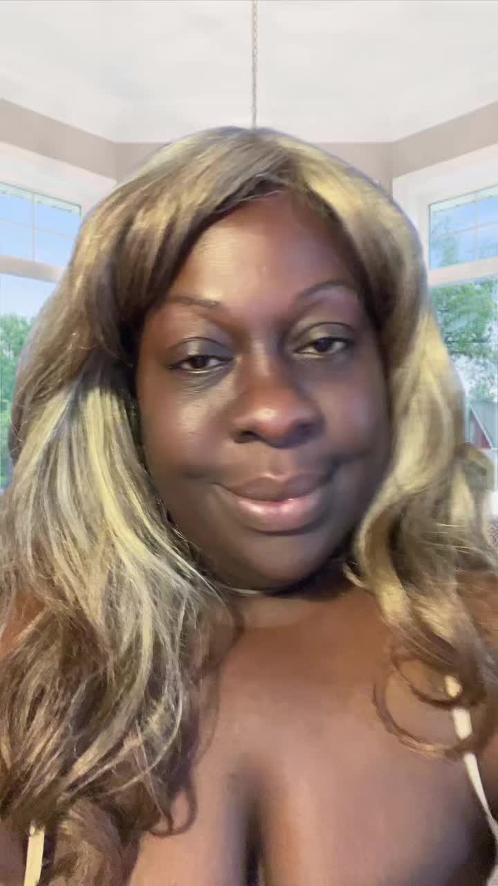 @newswithb