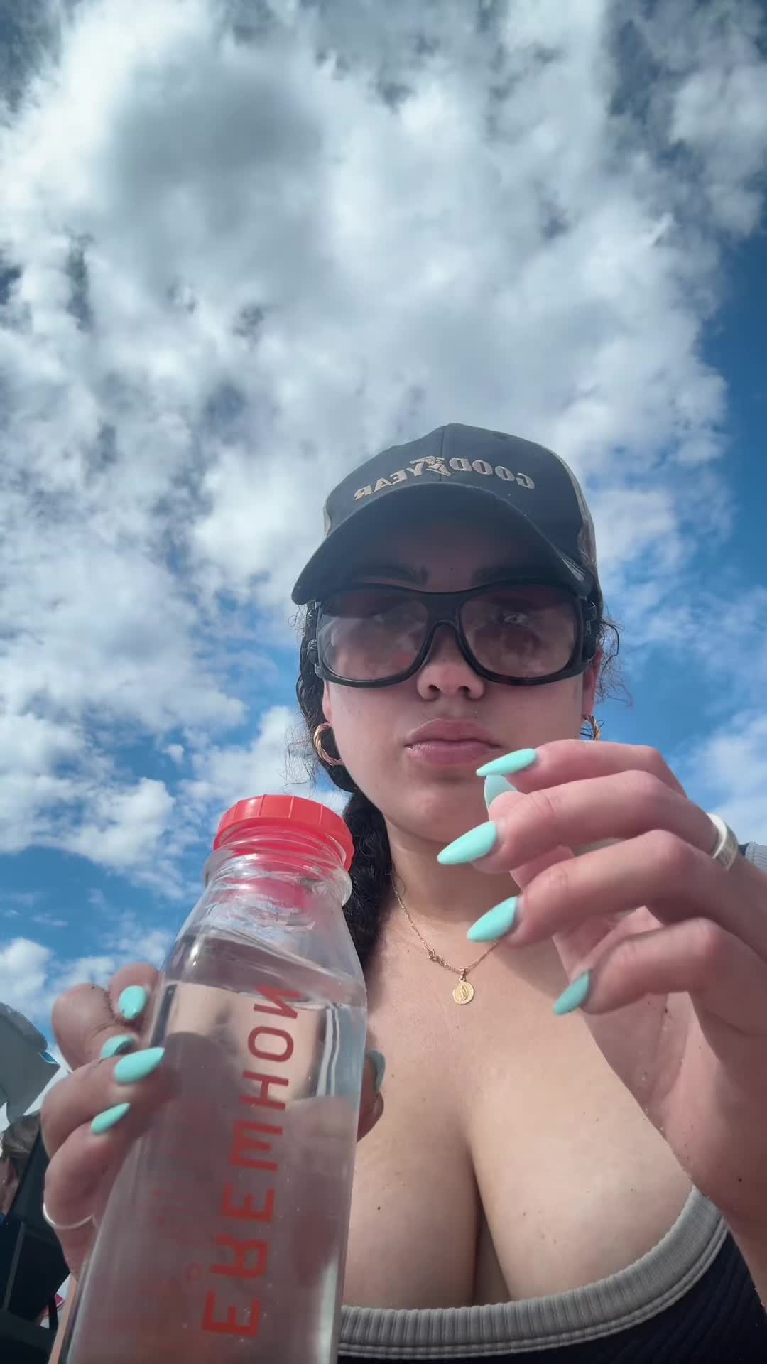 @Isabella