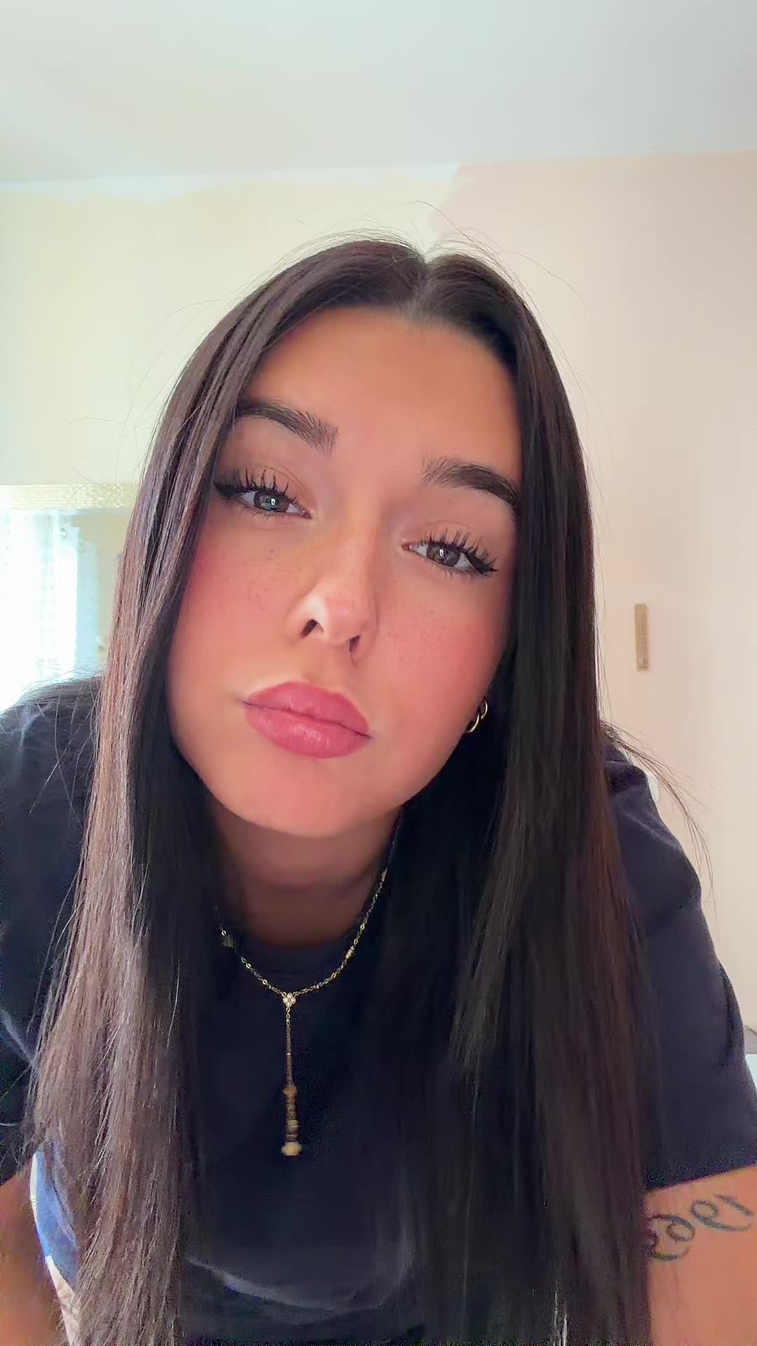 @Lenaax 🍒