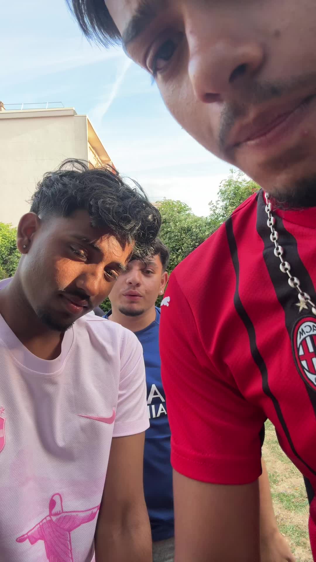 @LANKAN🇱🇰🇲🇺