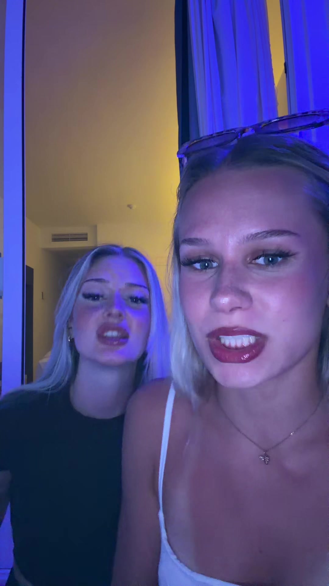 @Dascha & Alina