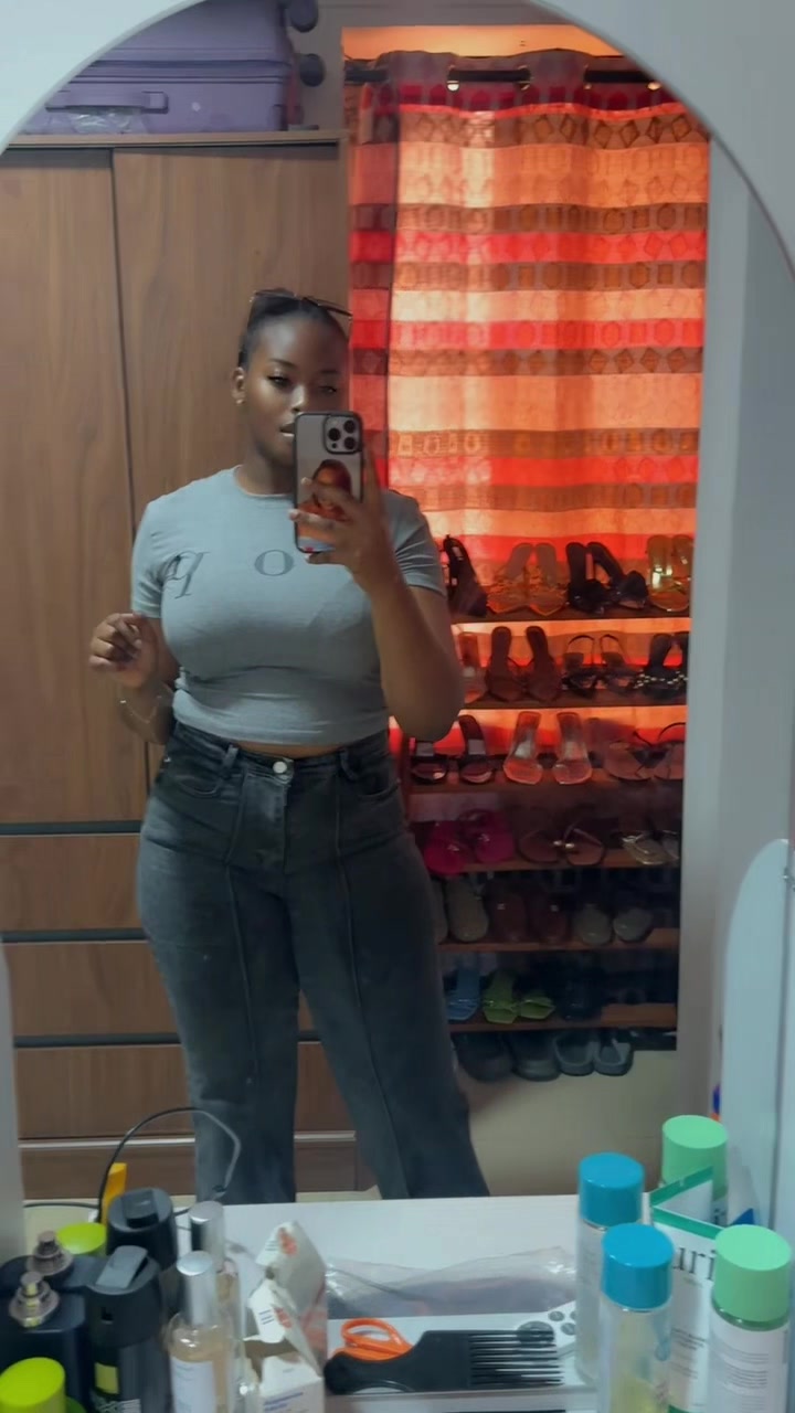 @Charonne Kanii