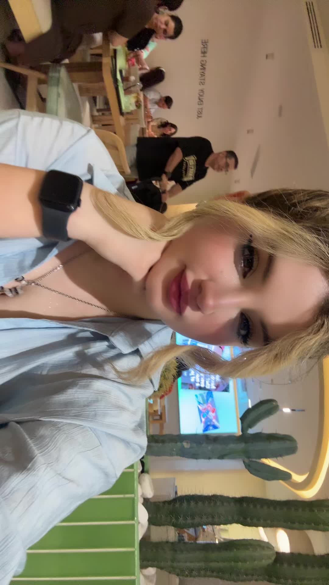 @Anahitaque