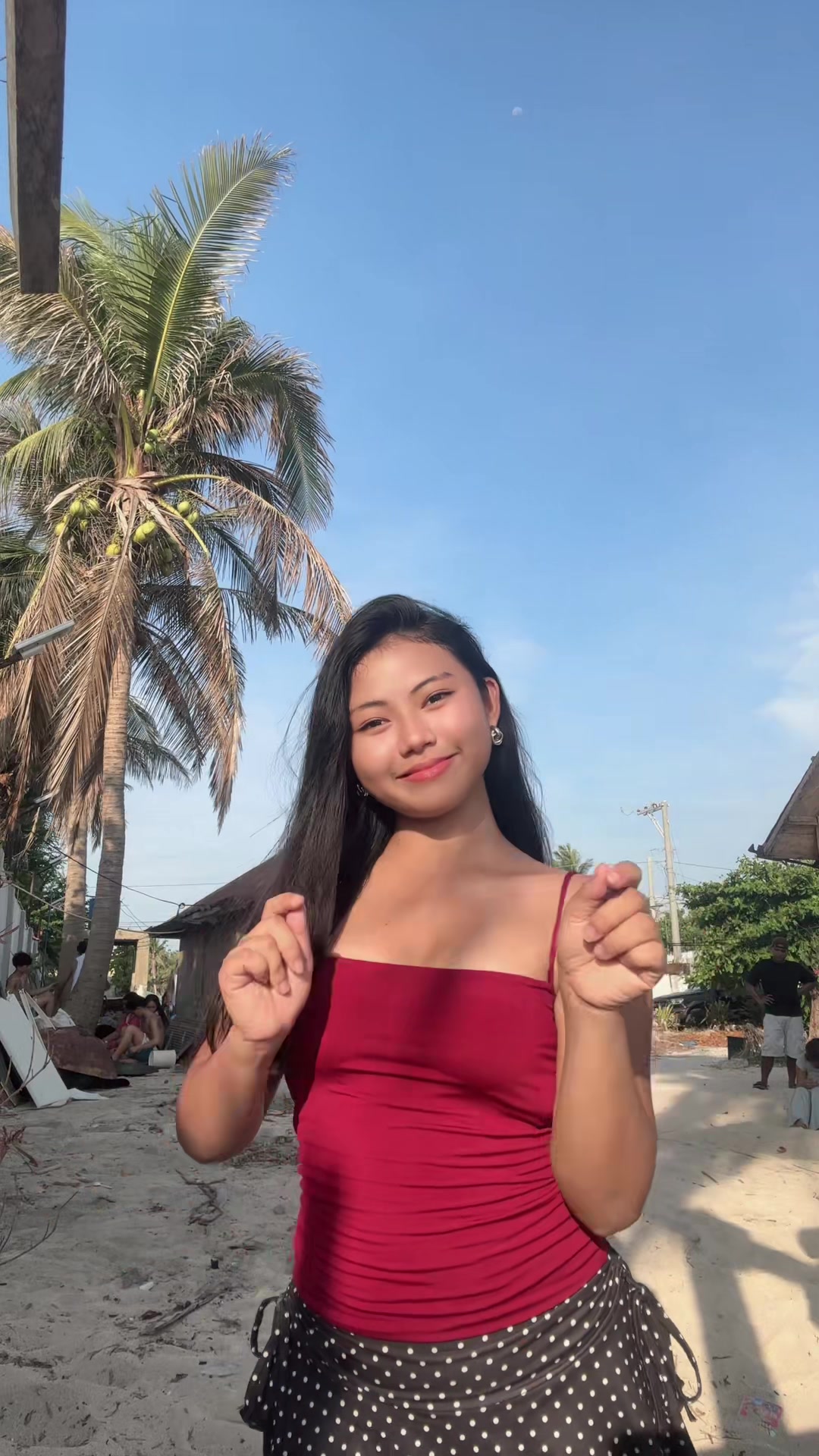 @Ella Dakz