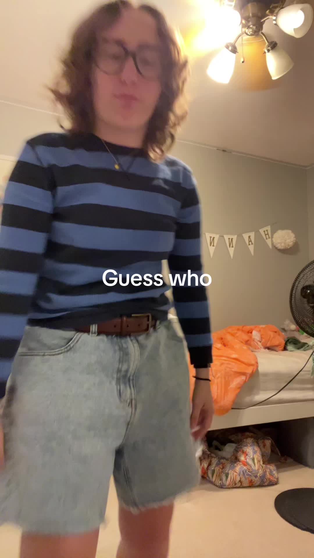@shepwearsglasses