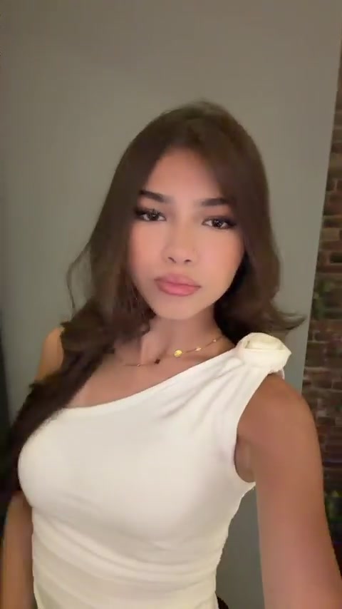 @𝐌
