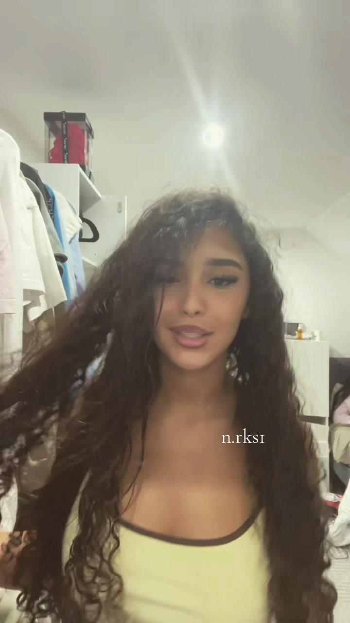 @𝟐𝟐