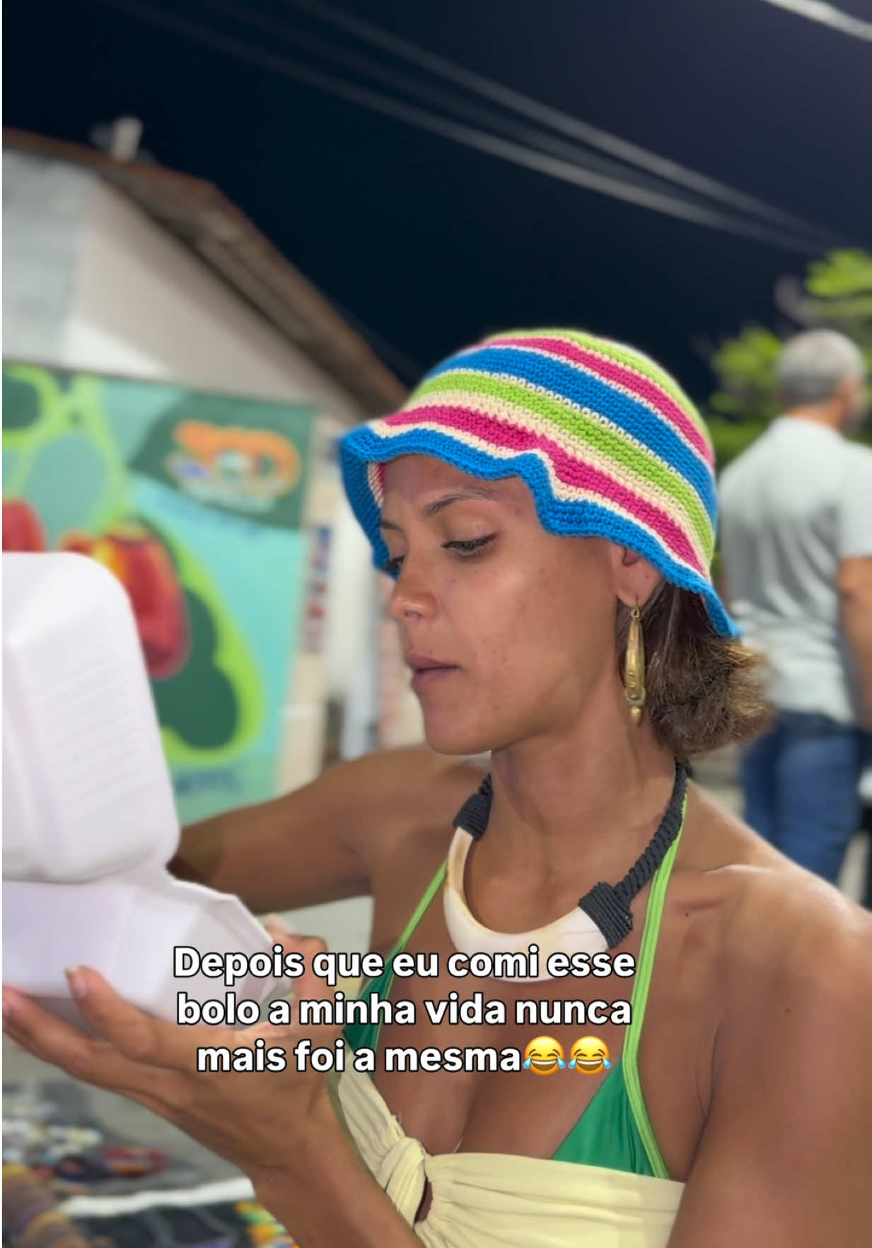 @vitoriapelomundoo
