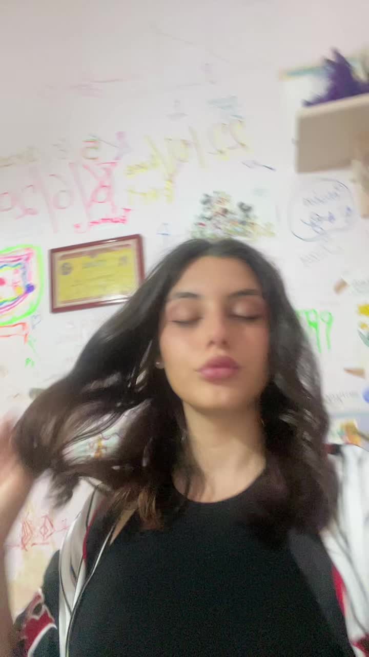 @laurapriore__