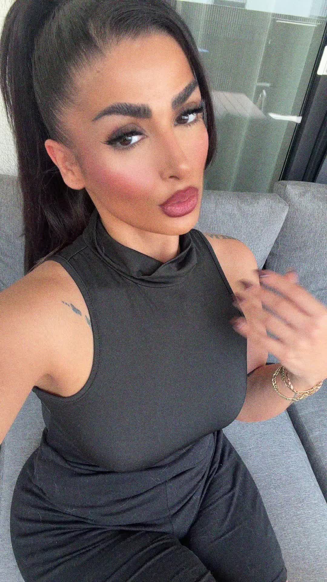 @𝔻𝕚𝕚𝕝𝕝𝕠𝕠_𝟡𝟜🖤