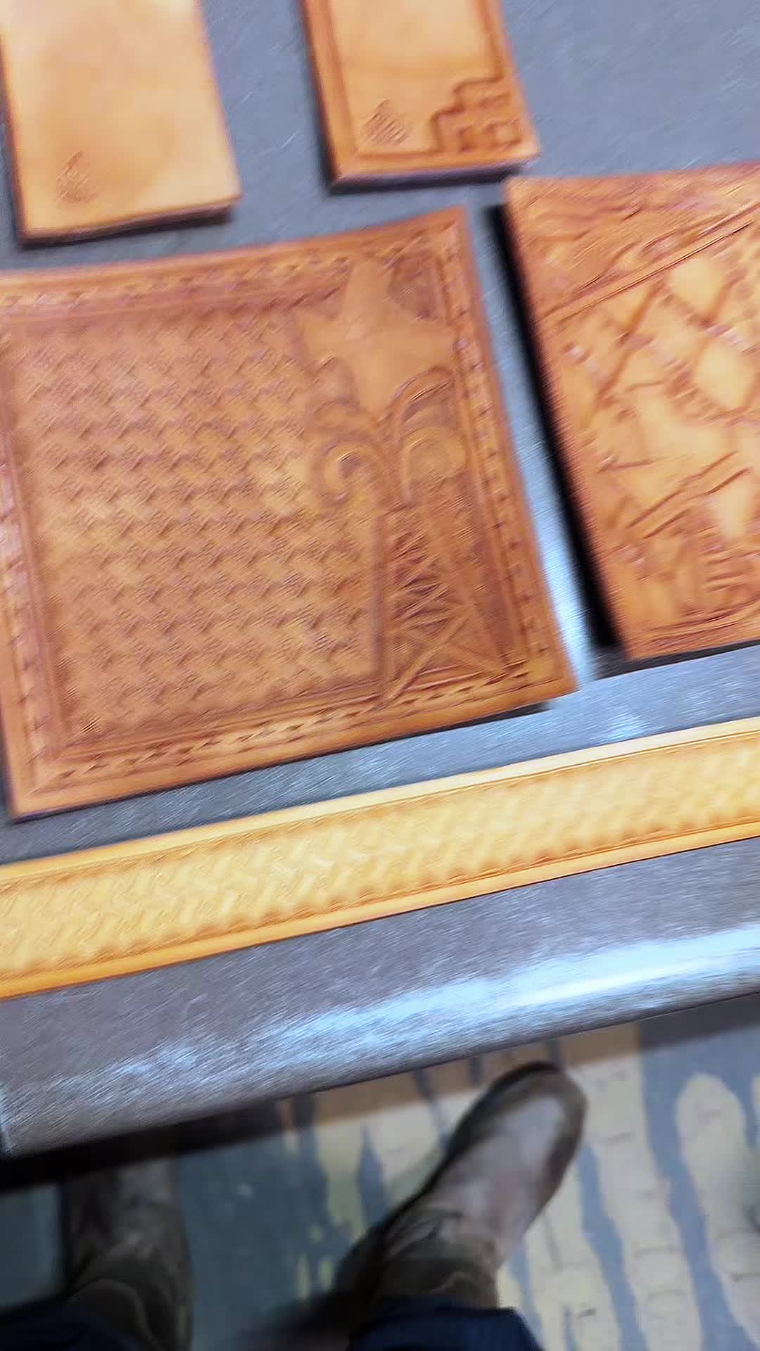 @FireLillyLeather