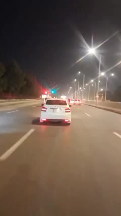@&Ccedil;h T&auml;h&iuml;r &Auml;z&icirc;z