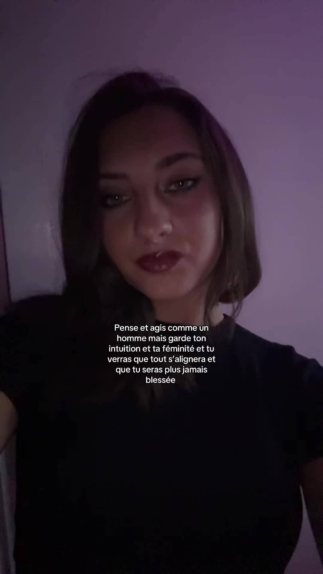 @Victoria / Model