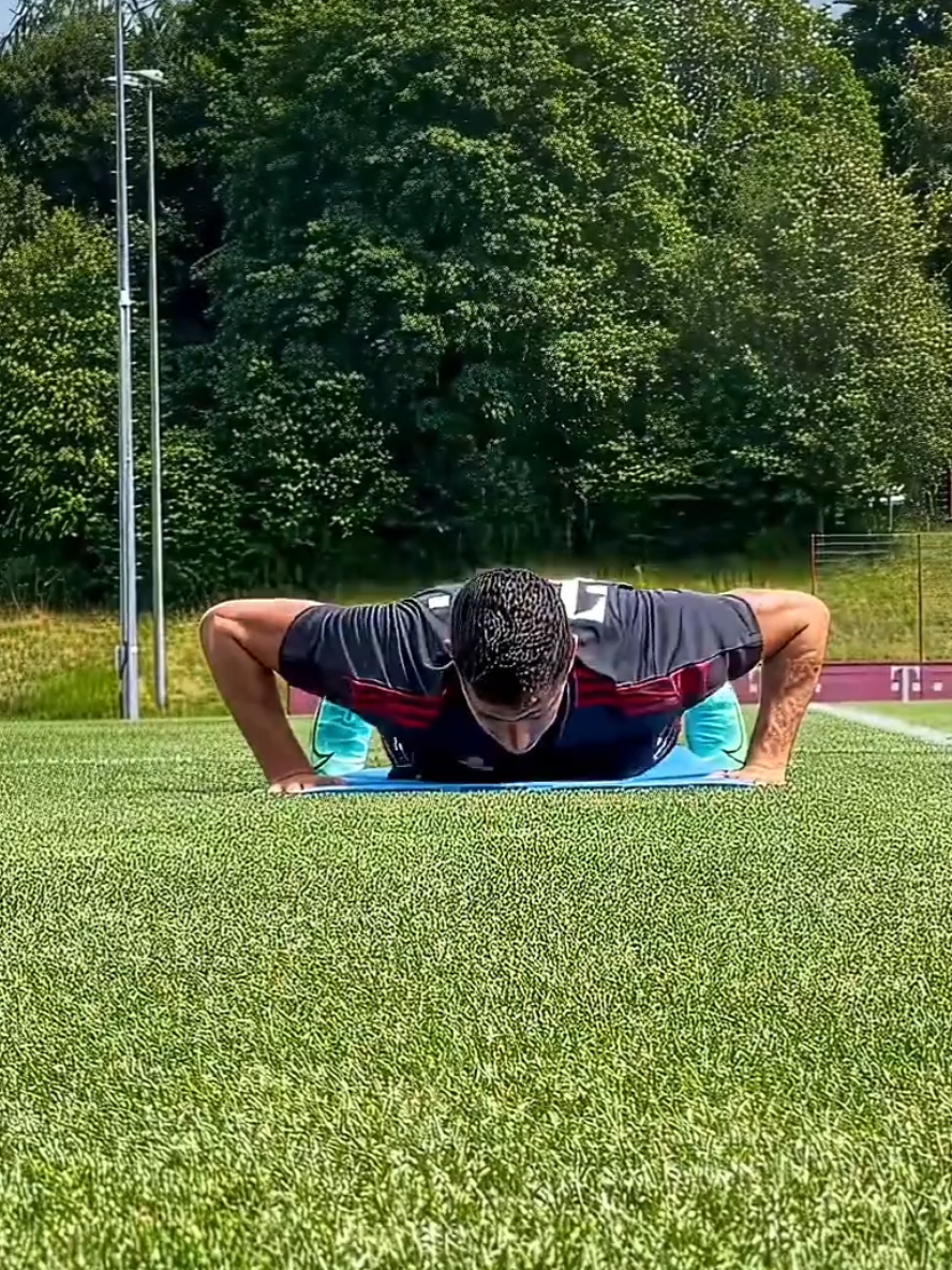 @football.90.skills