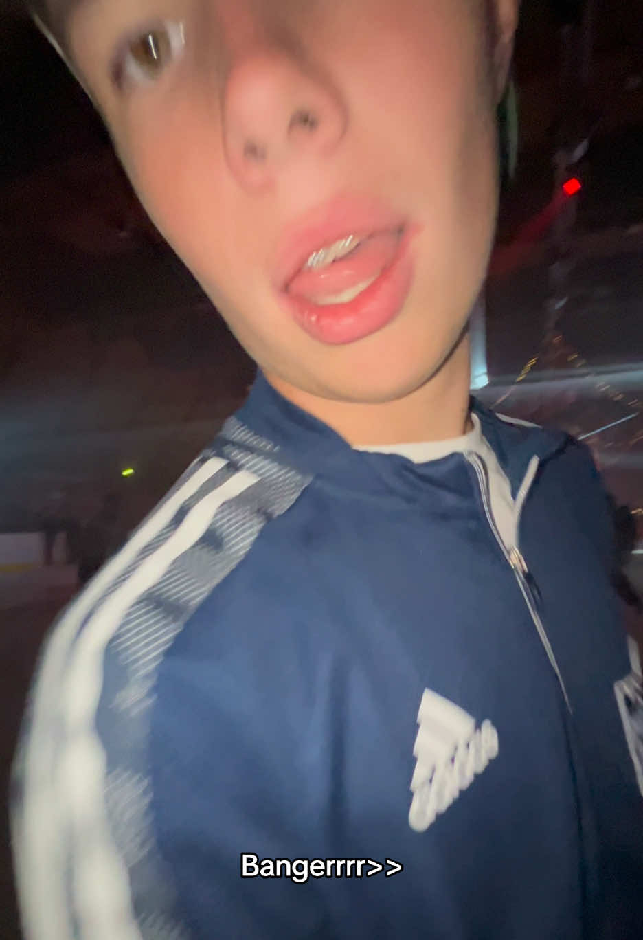 @🌪️Tobias_on_ice🌪️