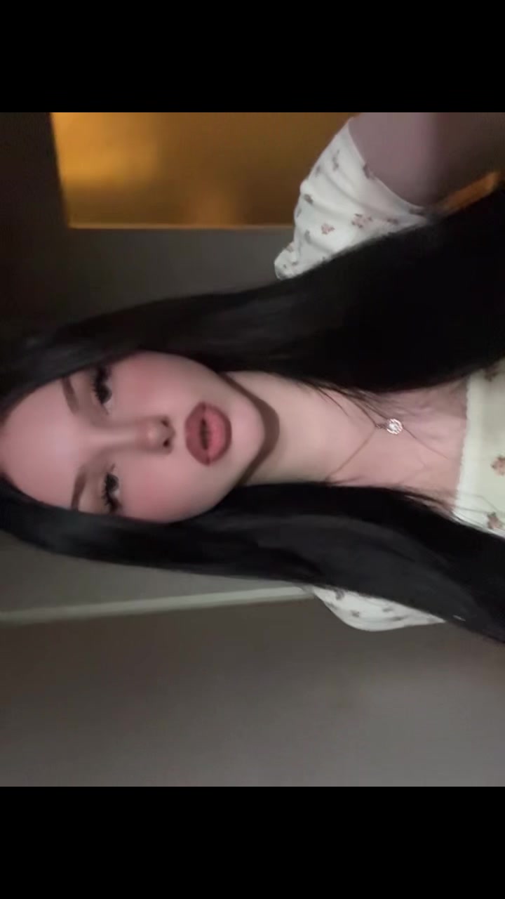 @yourlatina_69