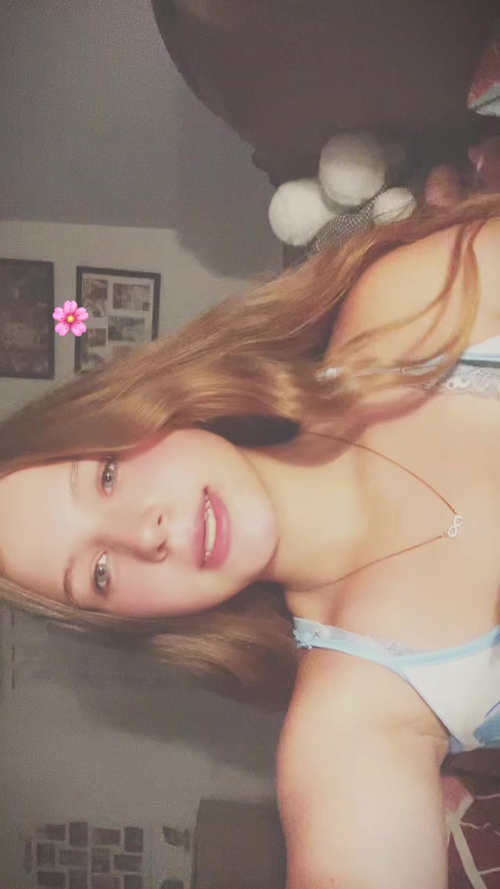 @Ch@rl^tt3💋🙈