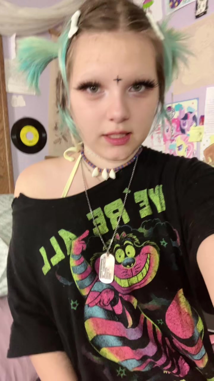 @🫧🐰 LIZZIE / LAPIS ⛓️🍃