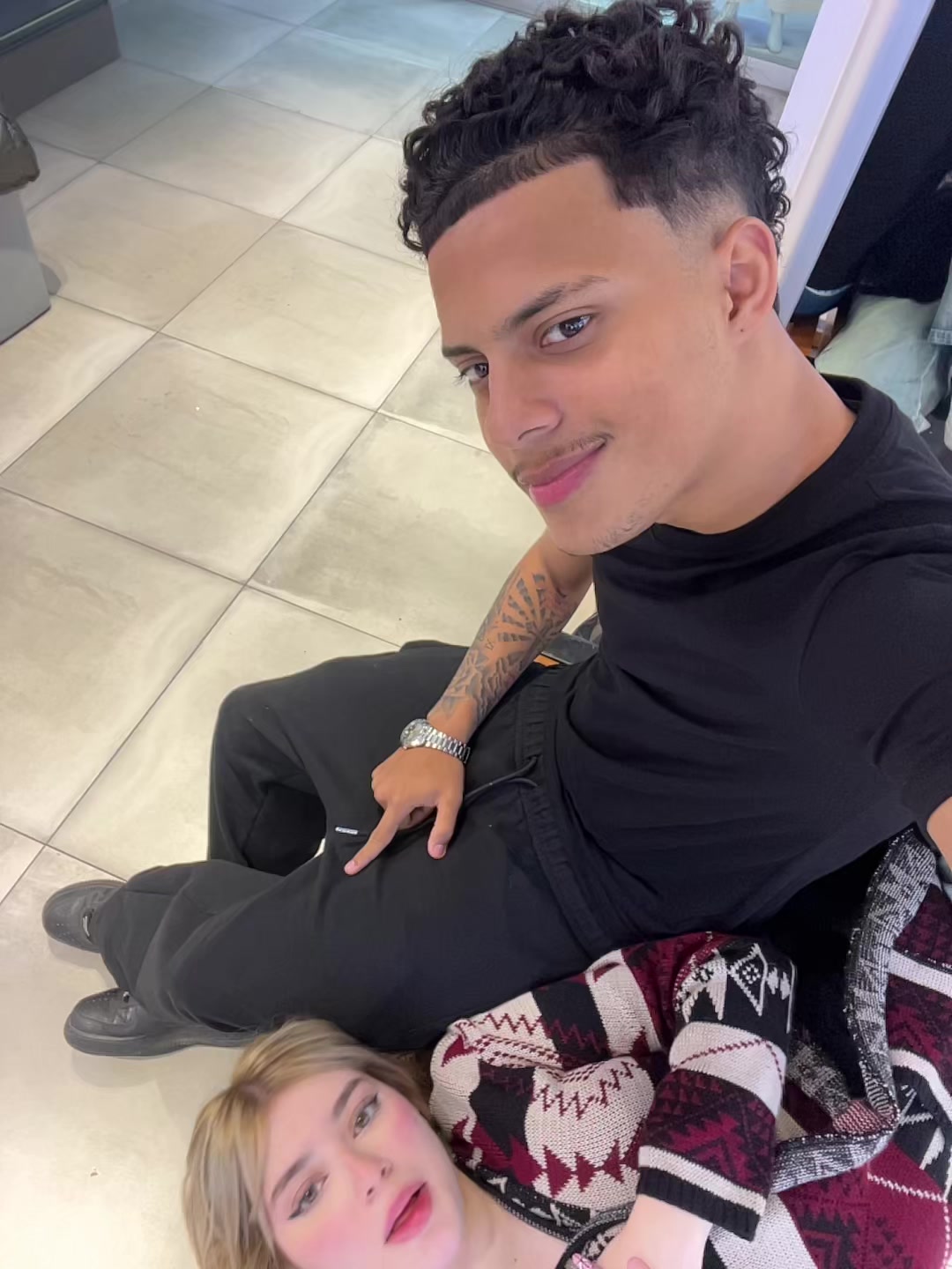@Soyalejandro