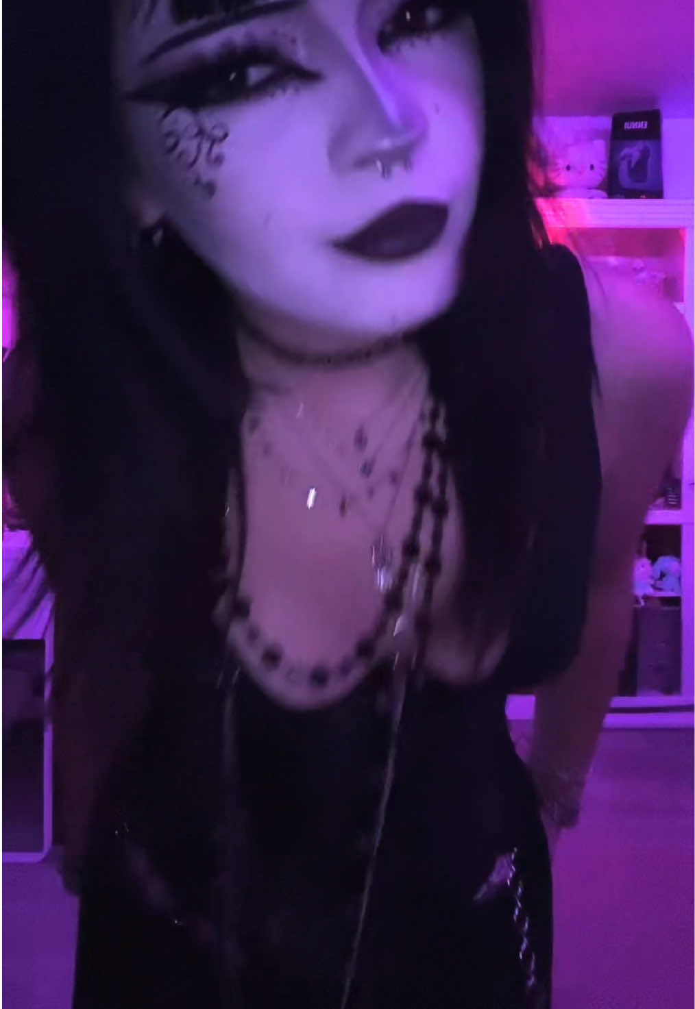 @༺🖤🦇༻