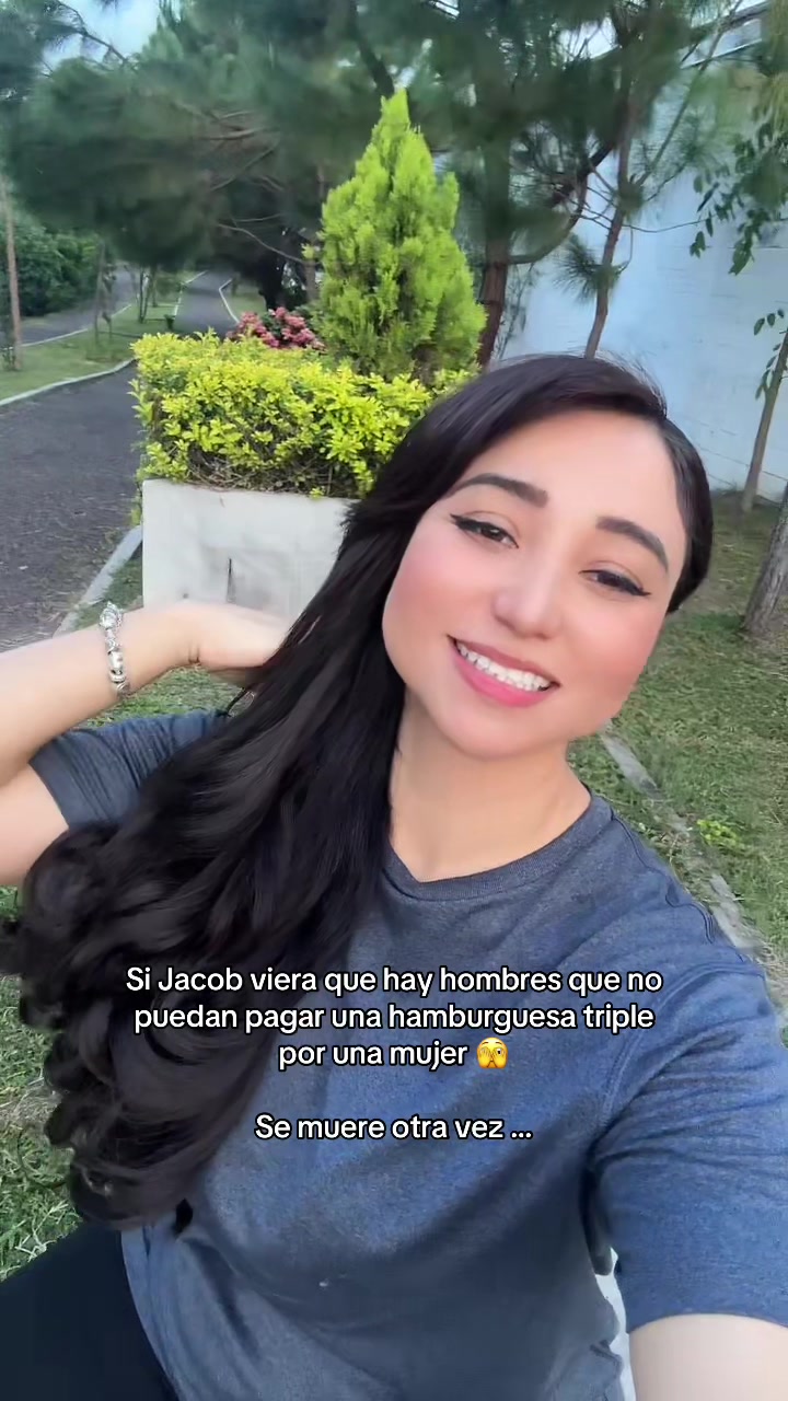 @Jemii González