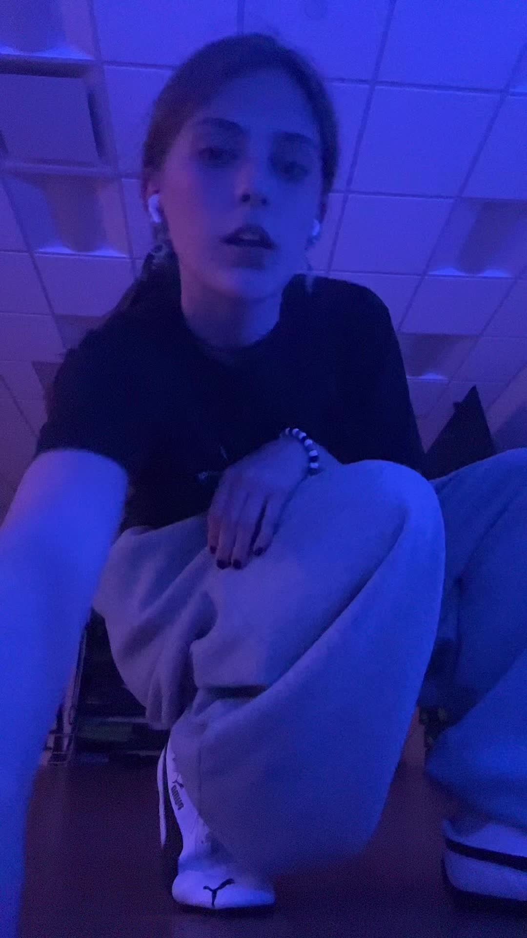 @jay_aye_see_eye
