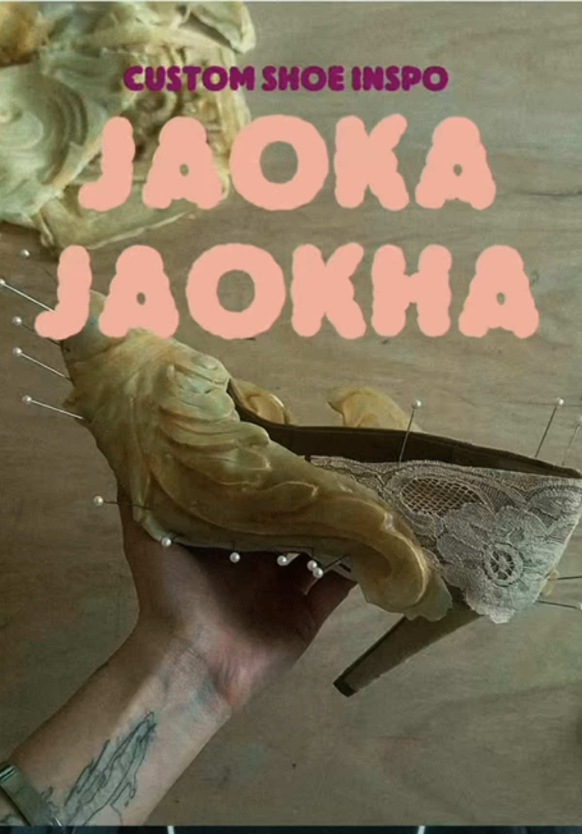 @J U S T / S H O E S