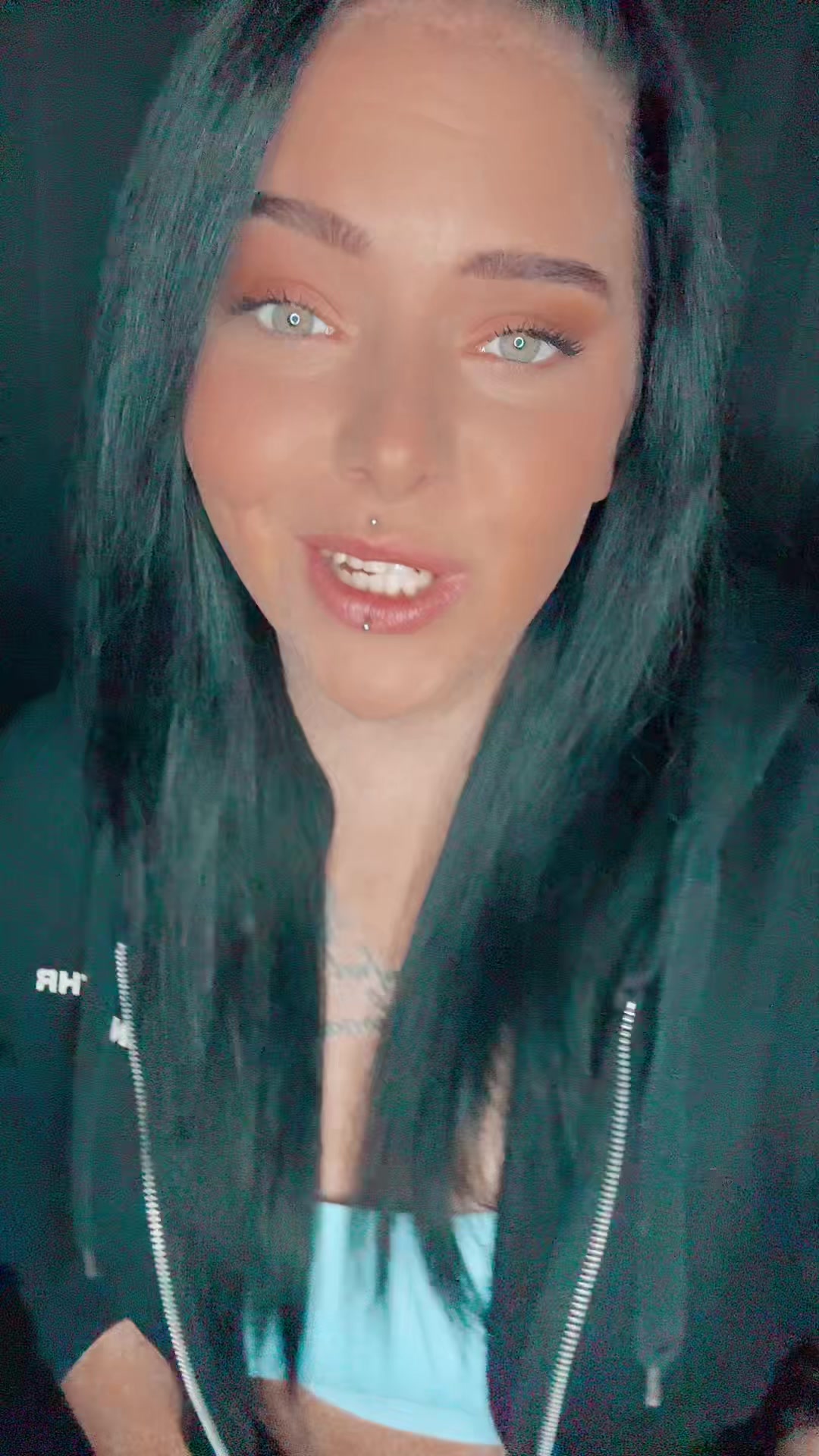 @Nana
