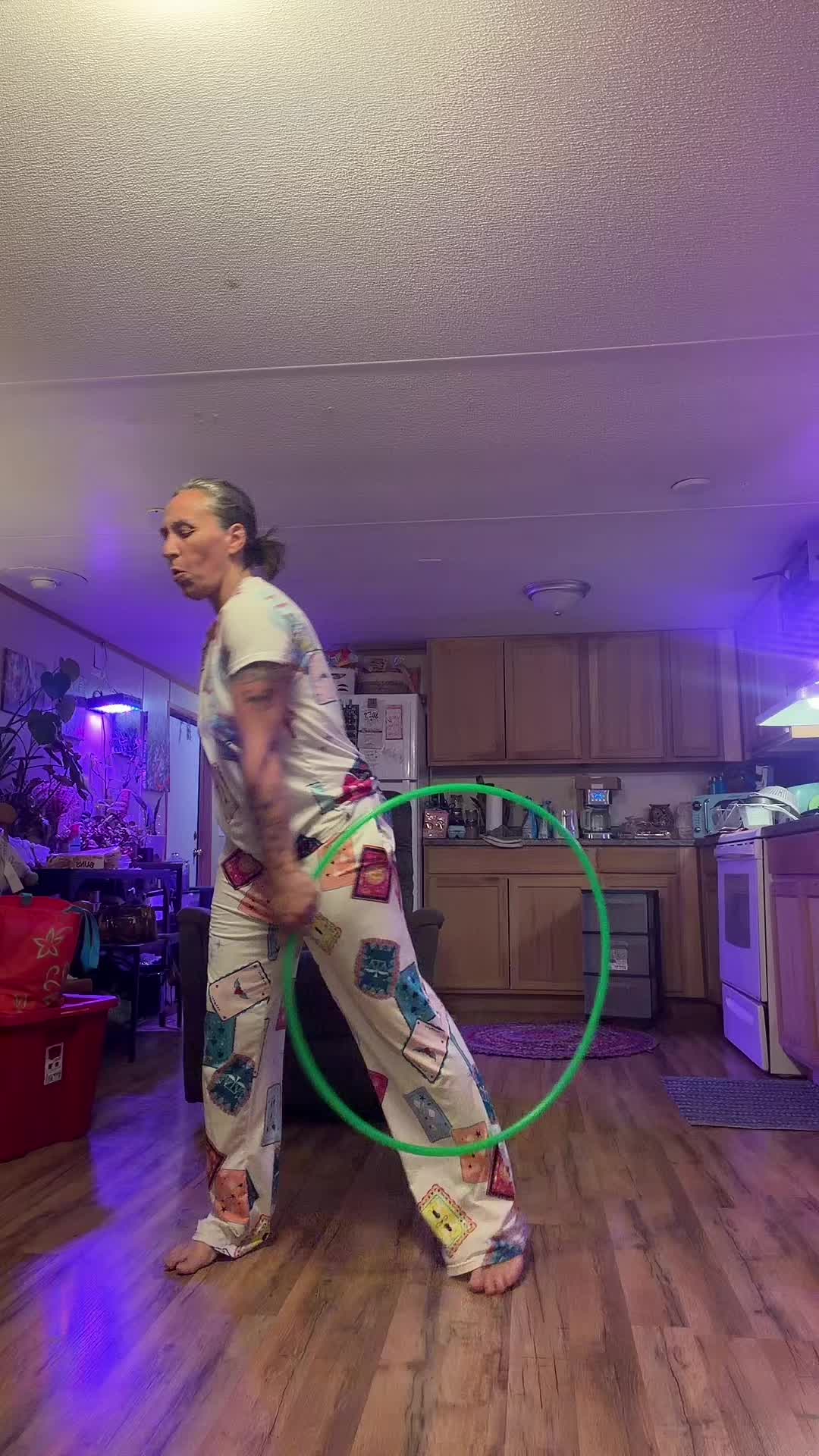 @Sarahbellum the Mad hoop&rsquo;rrrr