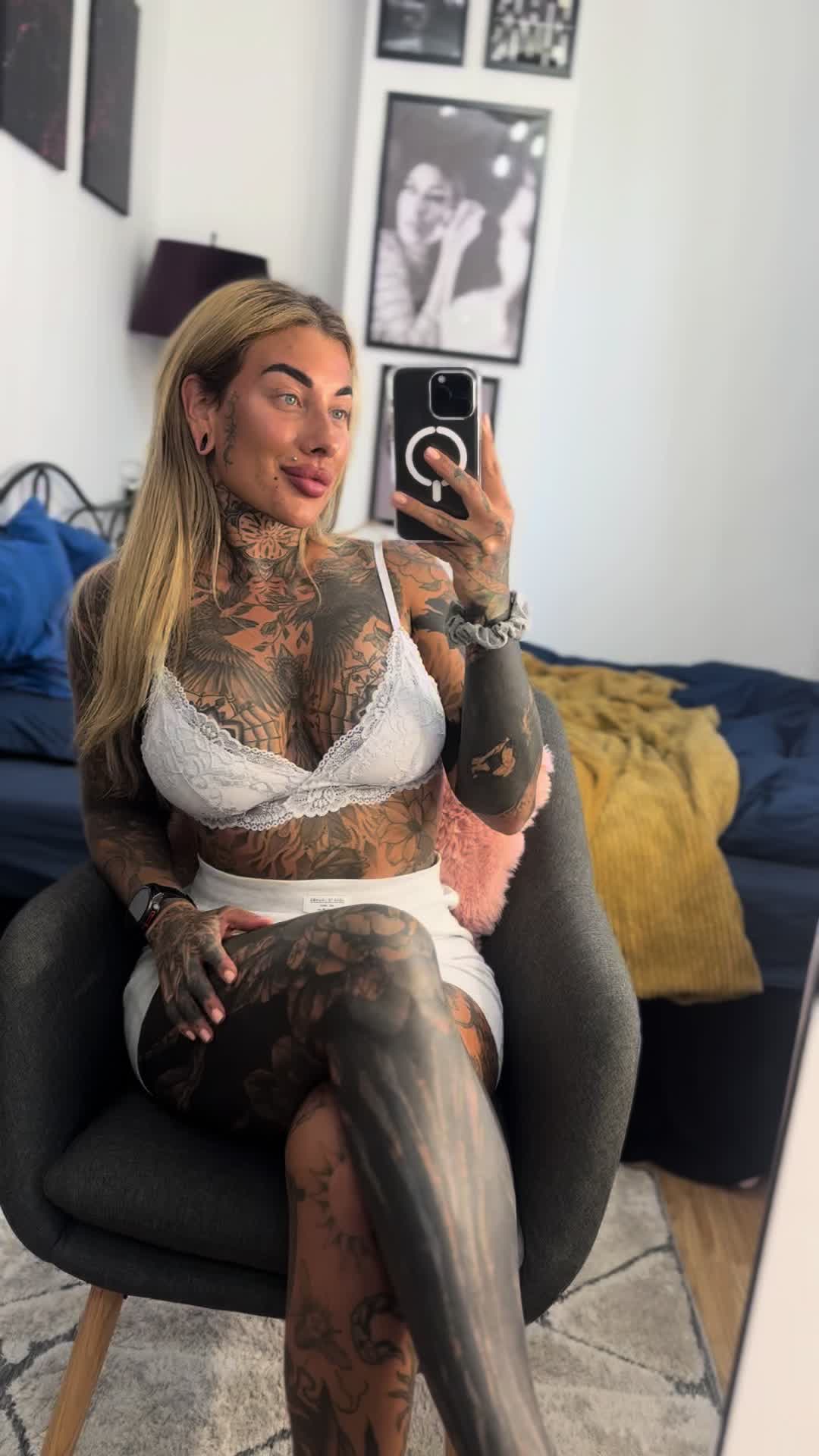 @KikiJulek/ JKikulek