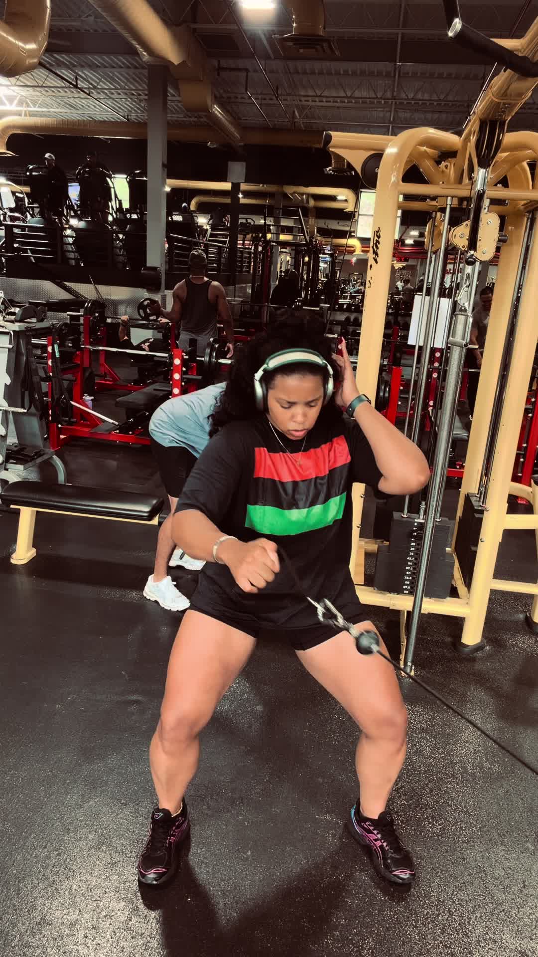 @Tye | Lift/Yoga/Pilates/Cycle