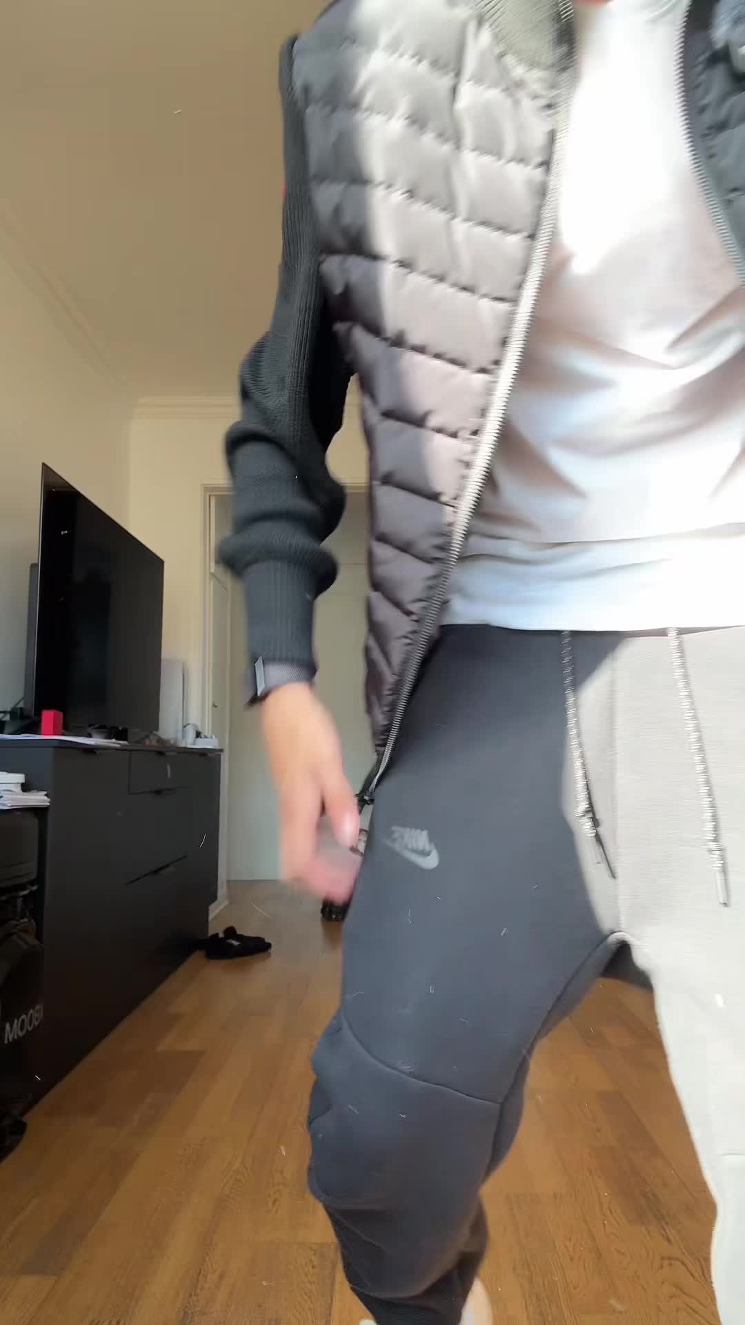 @JOJO 📦