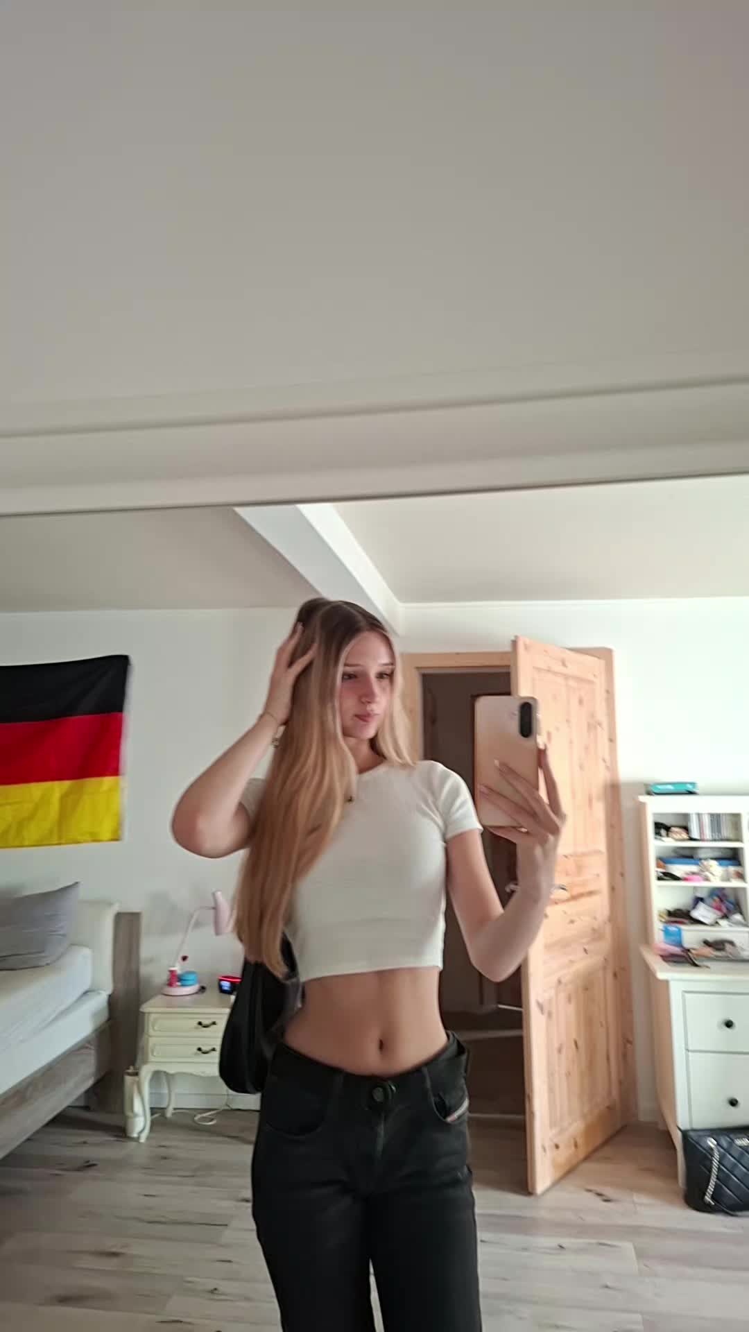 @antoniavoge.ll