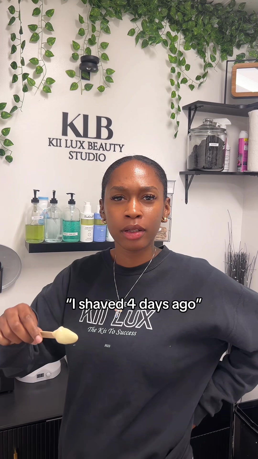 @Kii | STL Licensed Esthetician