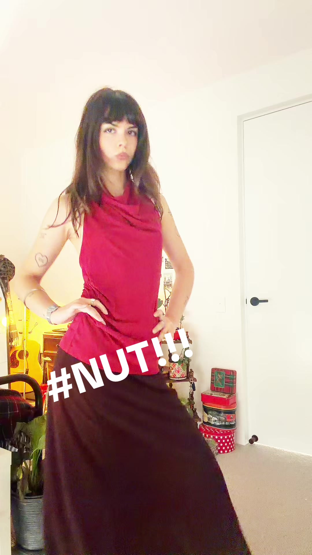 @b3llaurr