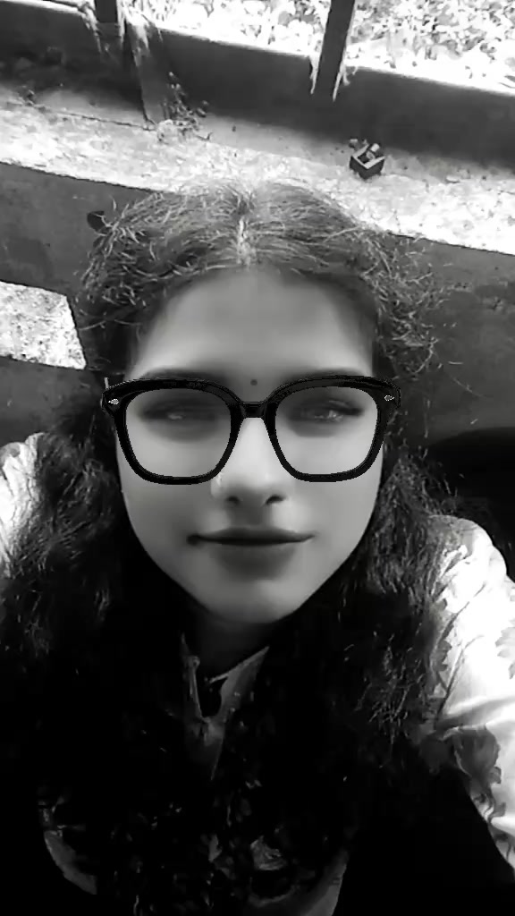 @◥꧁👑ℭÜTĒ༒GÏ℟l👑꧂◤