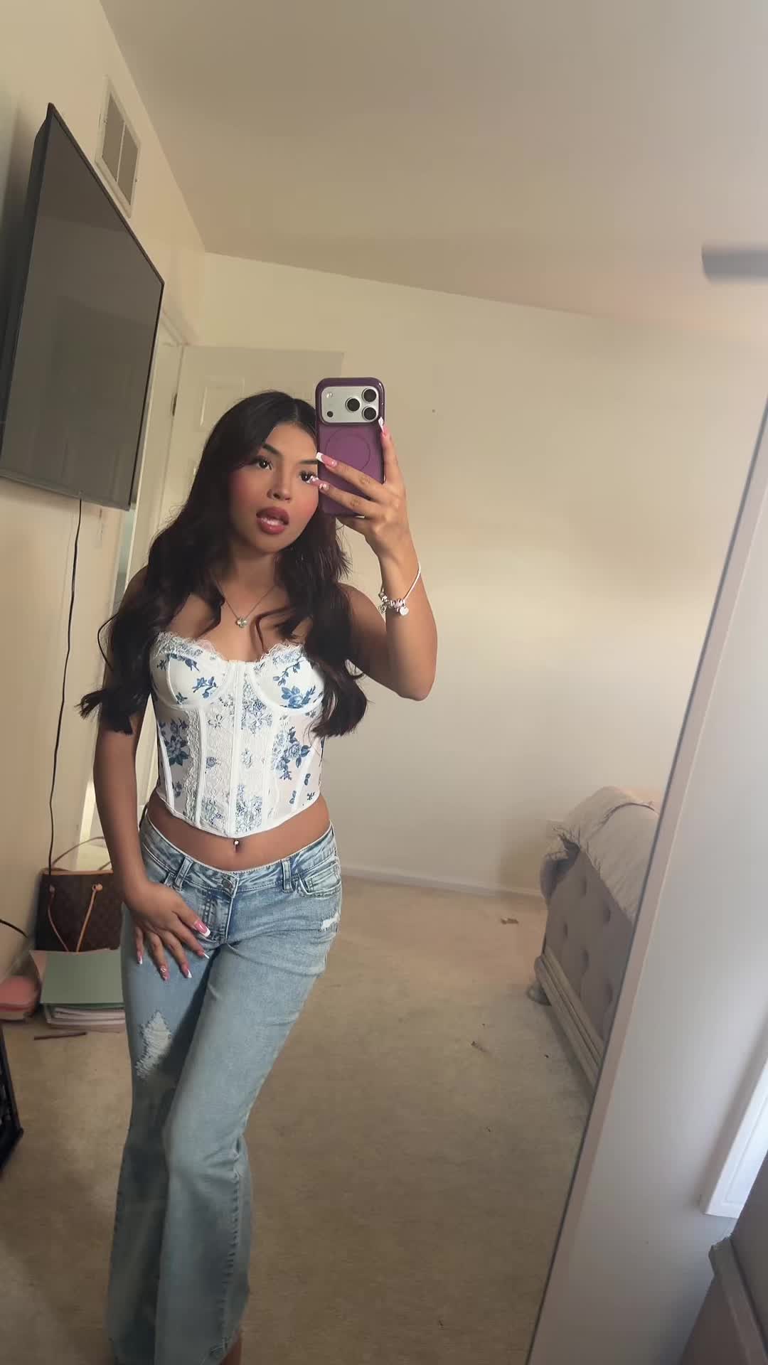@izabella