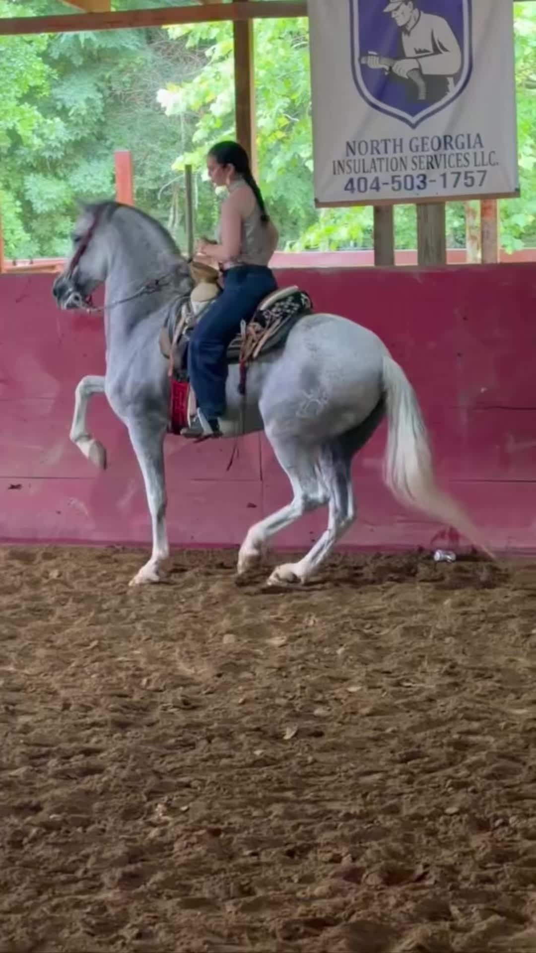 @carolinegarzaaa