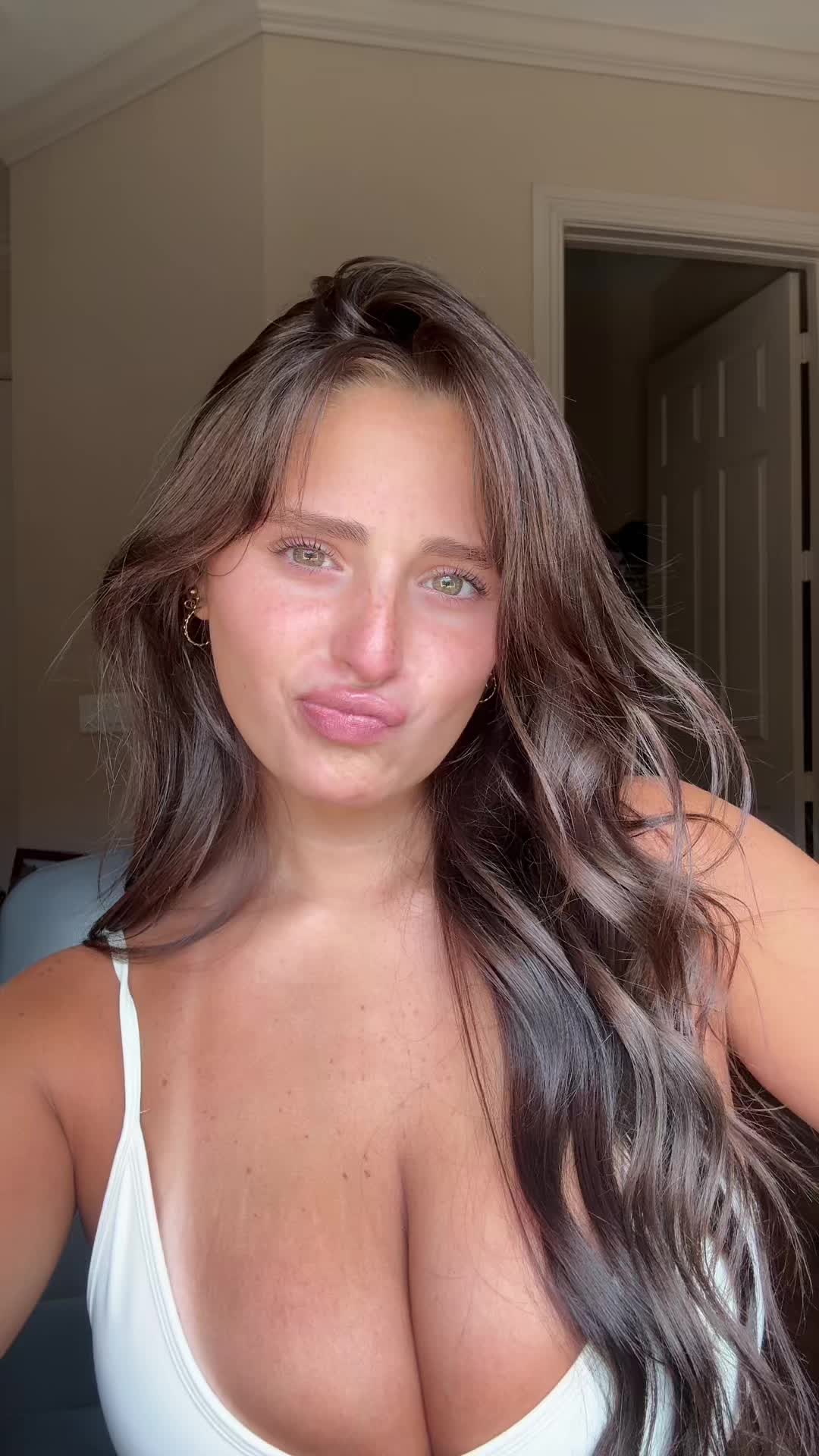 @cairaaa