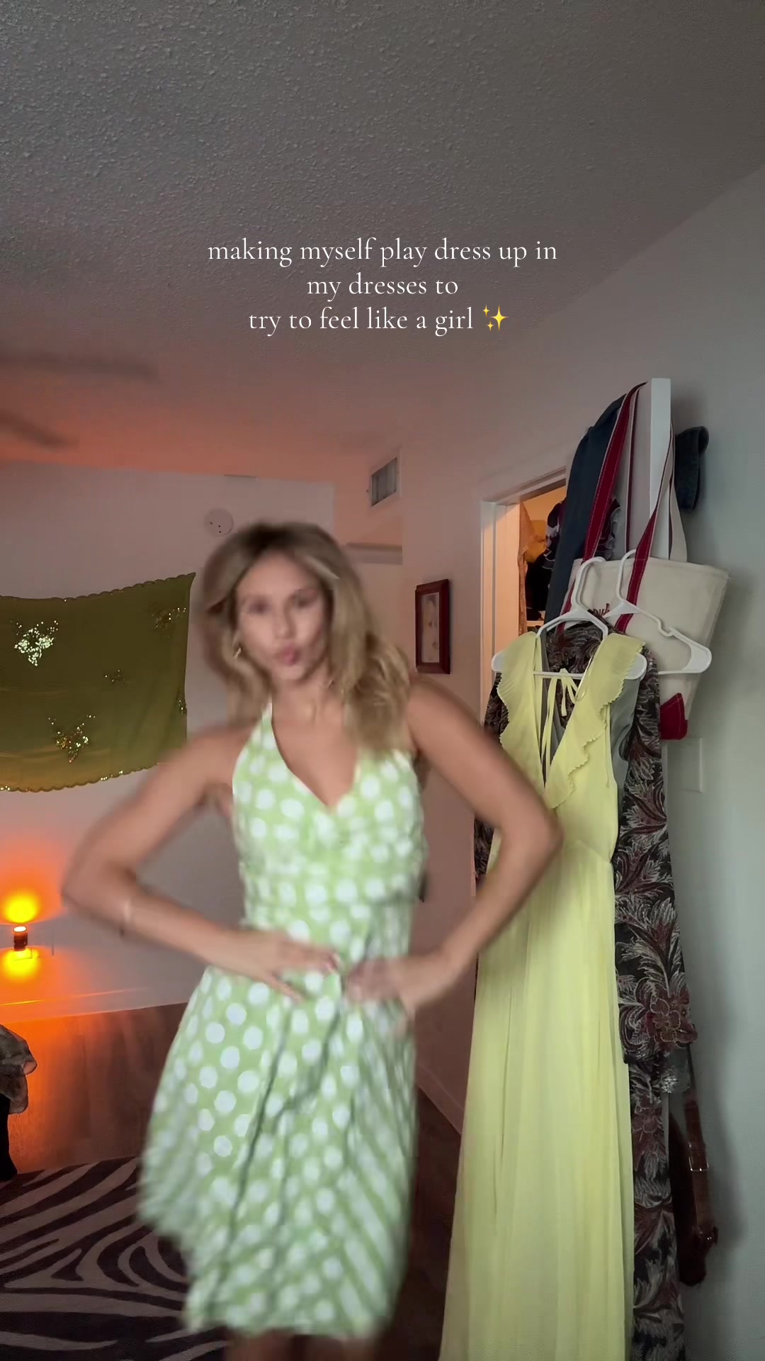 @AVA