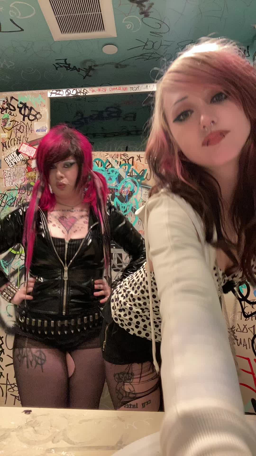 @emoemmz