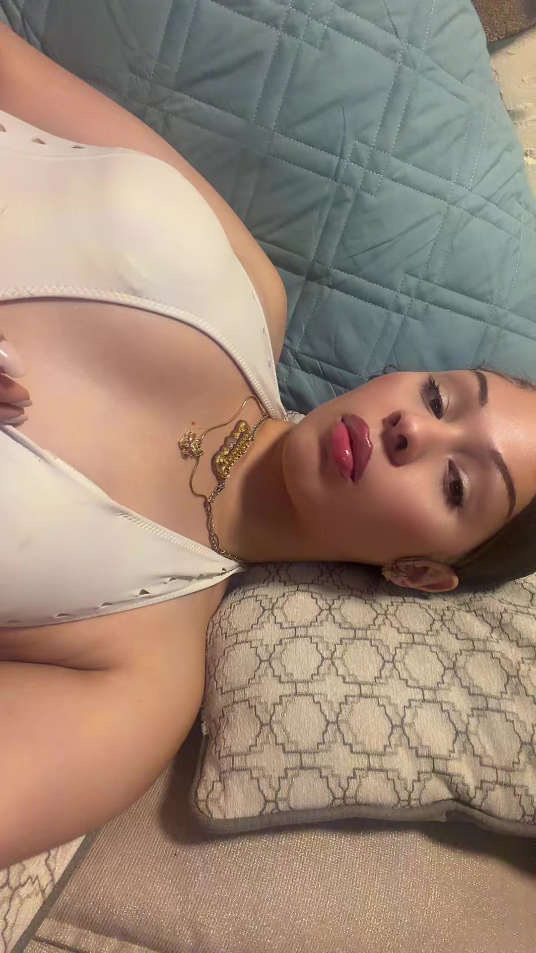 @Cynderella
