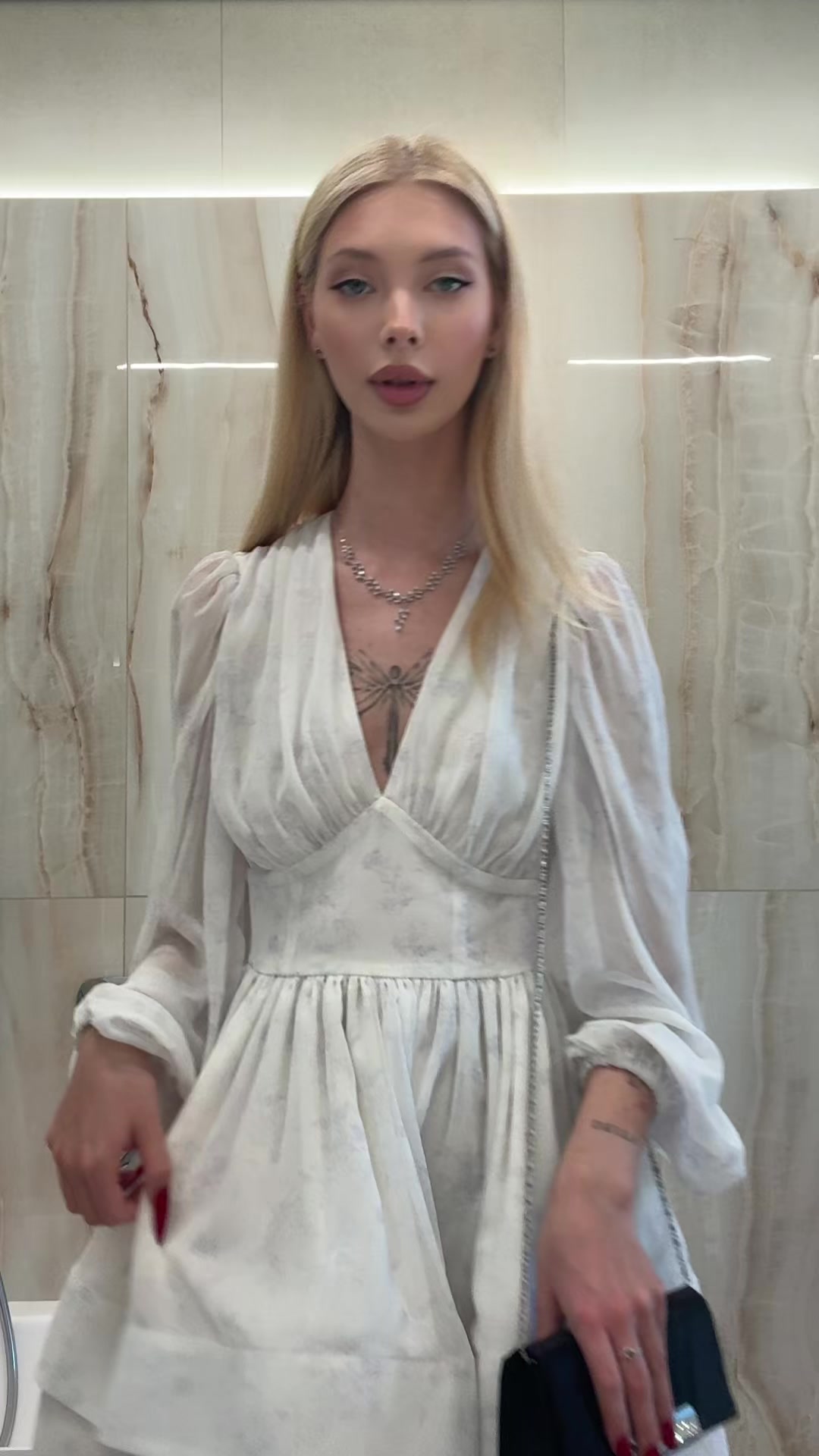 @Лера
