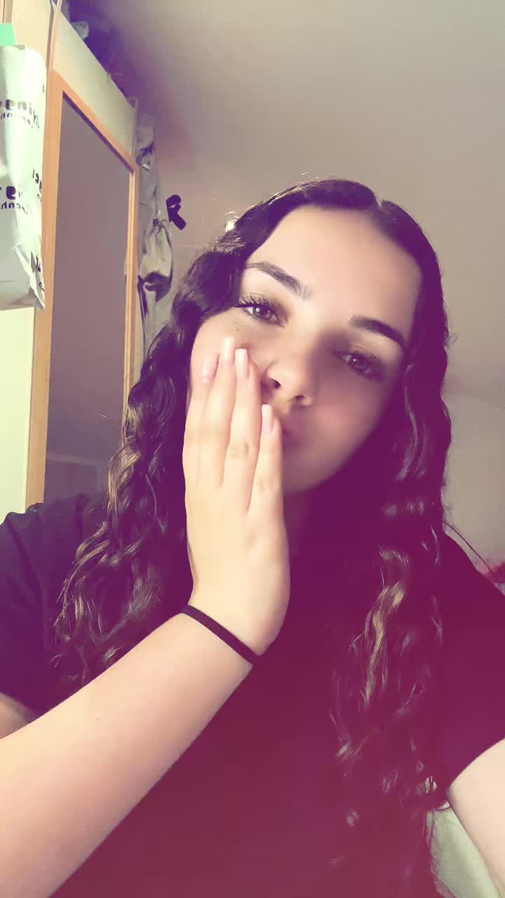 @Denisee