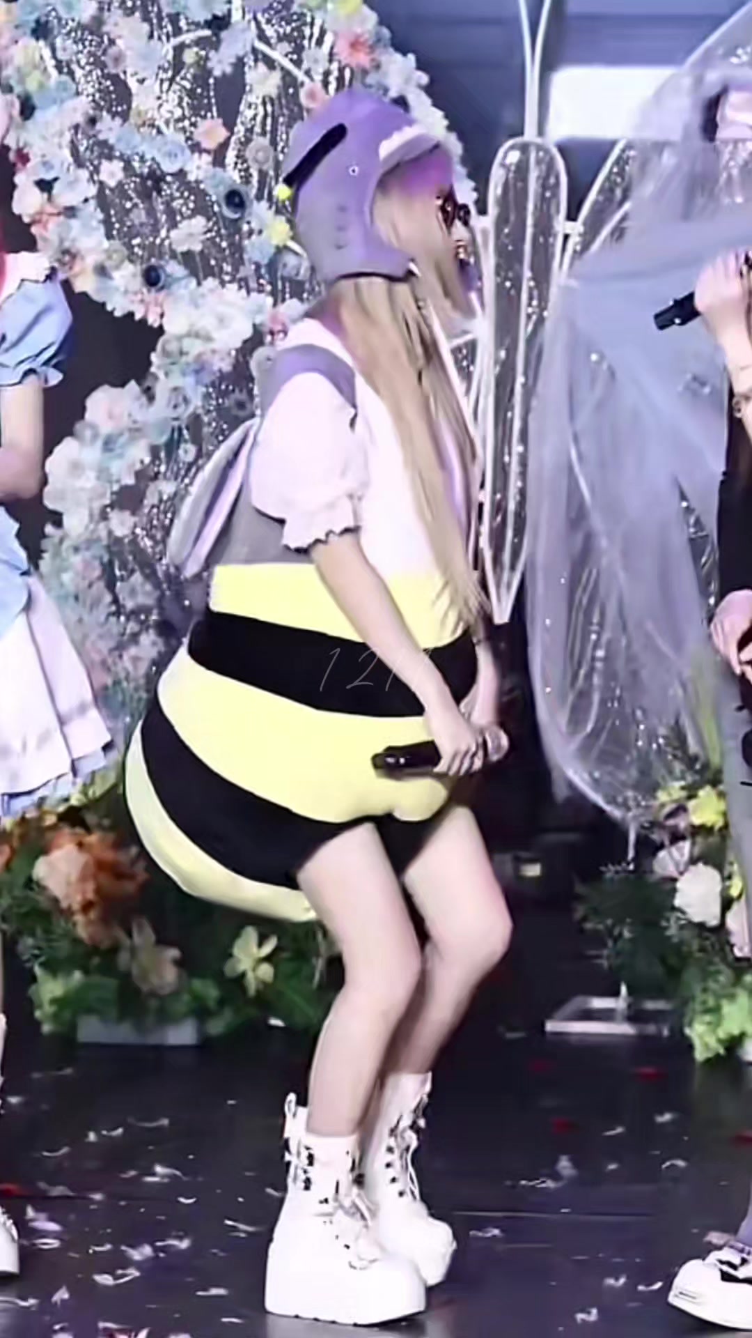 @đu t&ugrave;m lum OTP
