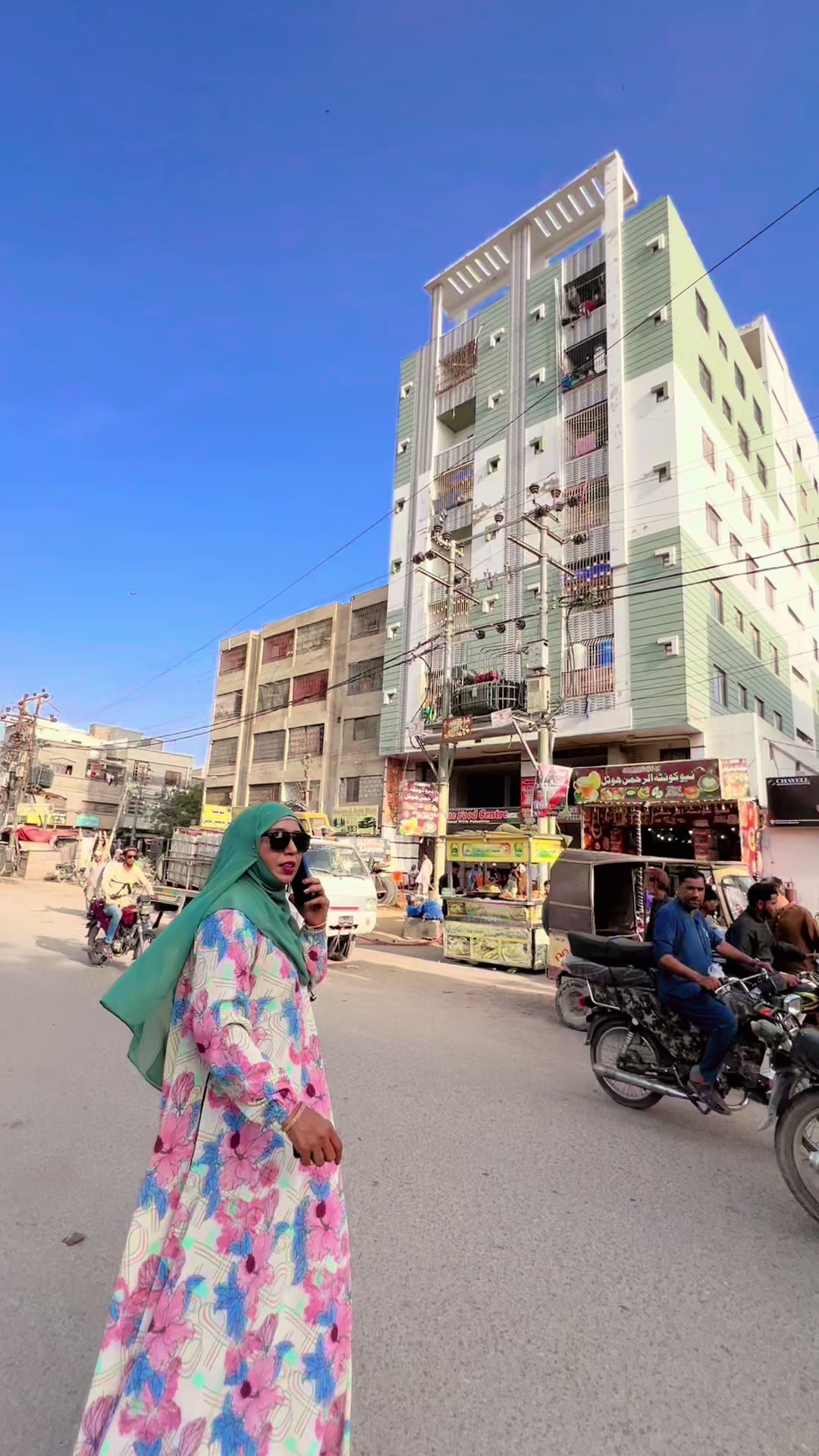 @🔴صباء سکندر (◕‿-)✌