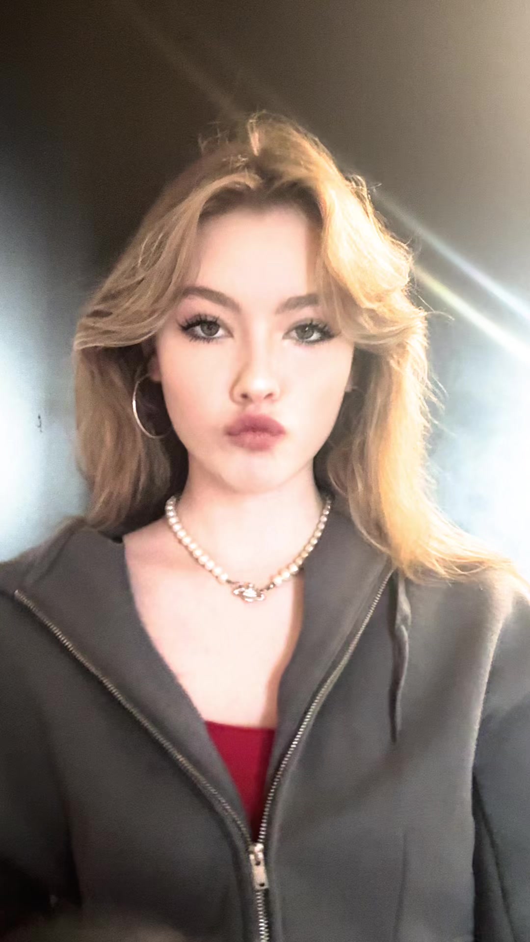 @anngxi