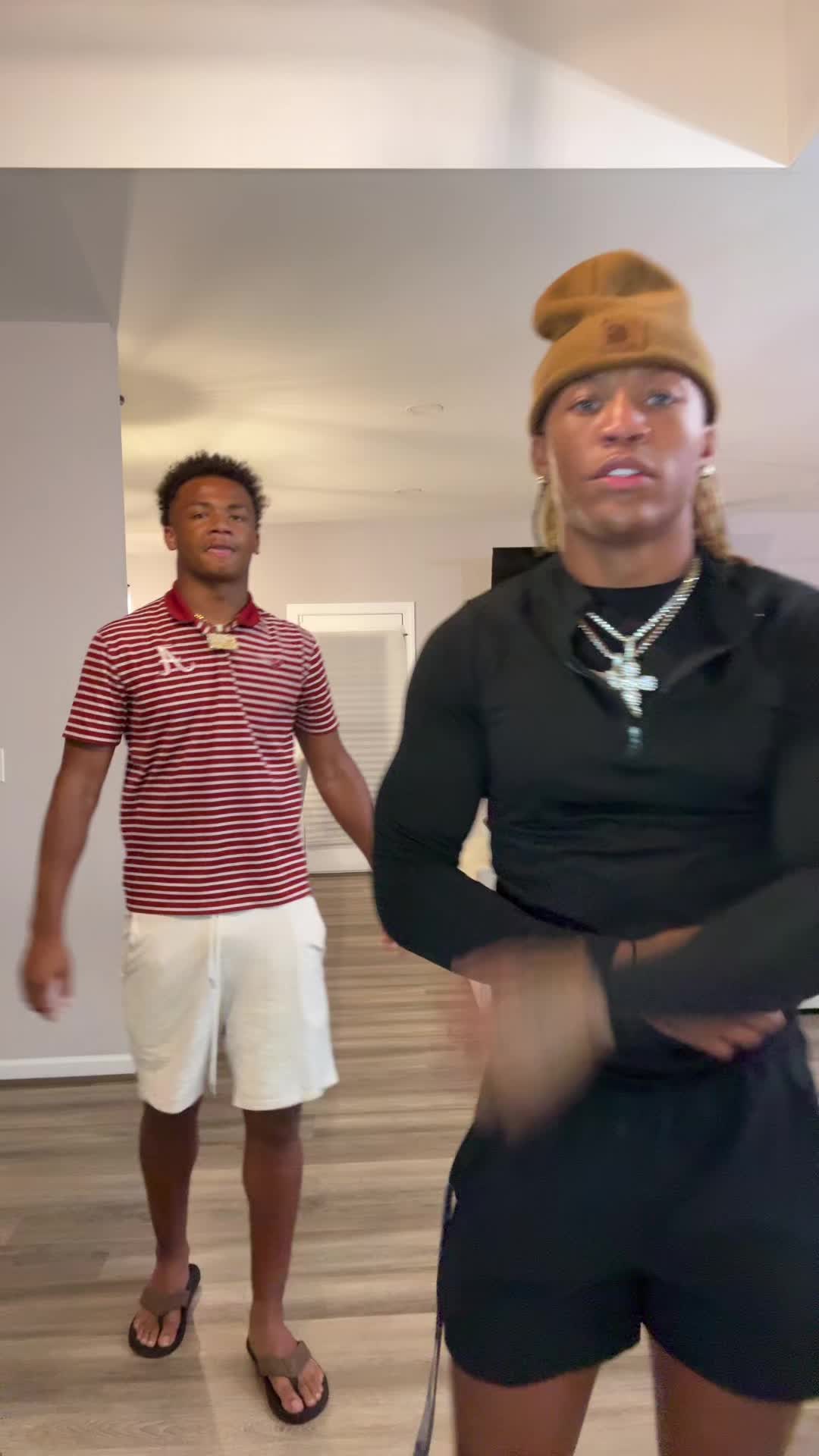@Hollywoodmari0