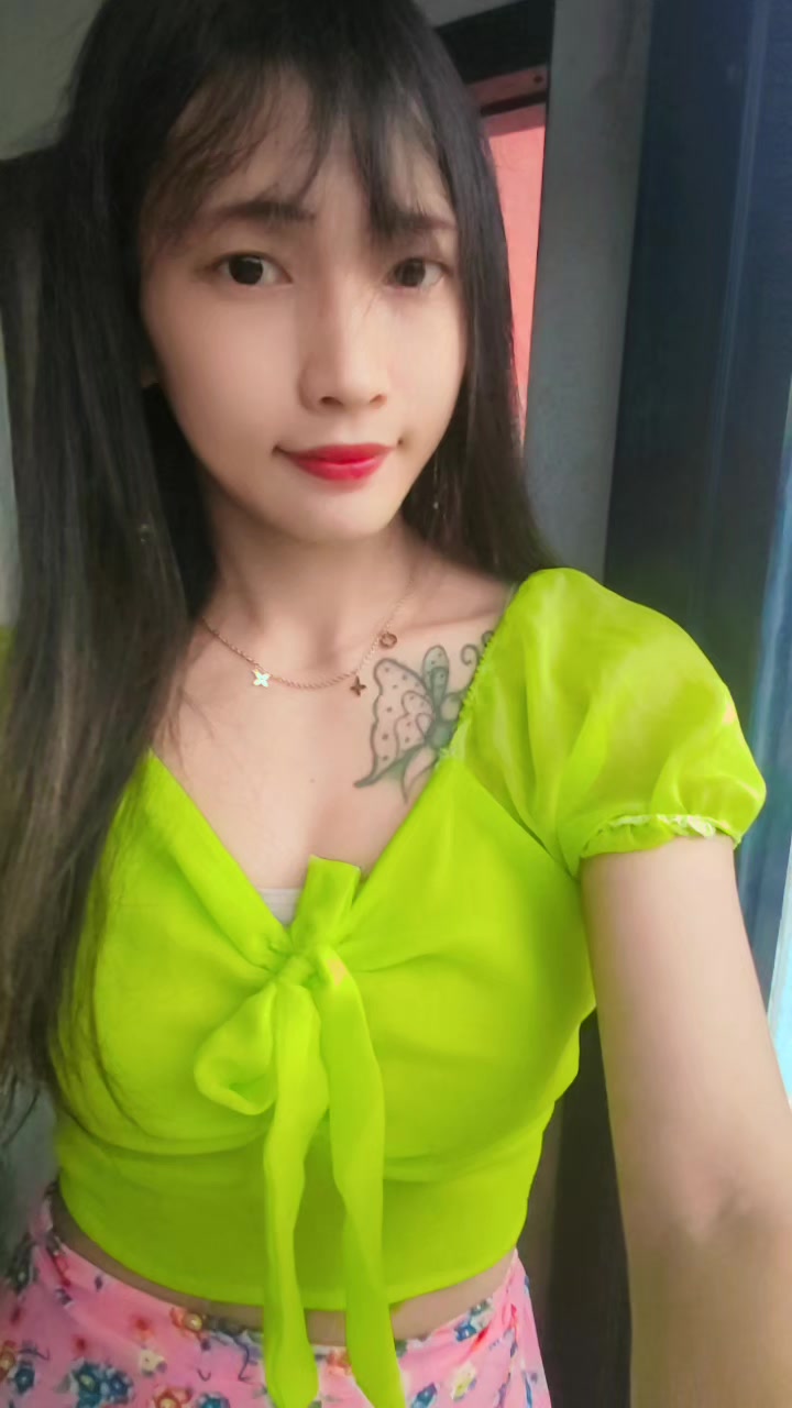 @🌿Kay Thi Khaing🌿(ဖြူးသူလေး)